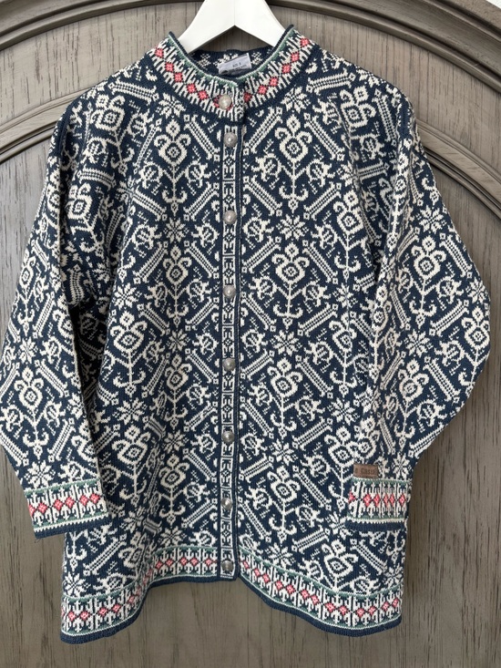 Dale of Norway Sweaters - Vintage Dale of Norway Nordic Fair Isle Wool Cardigan Navy Blue & Cream 21x26